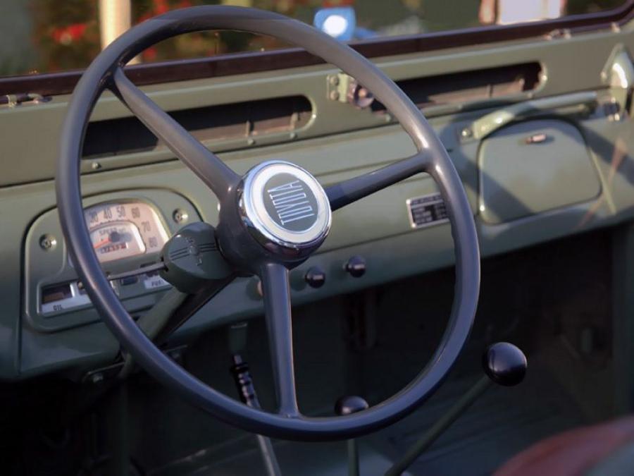  Toyota Land Cruiser 20 Canvas Top 1957 года  (фото 2 из 4)